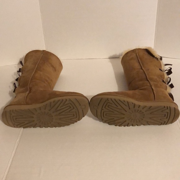 UGG Bailey Bow Tall II Boot in Chestnut- size 7 - Picture 9 of 14